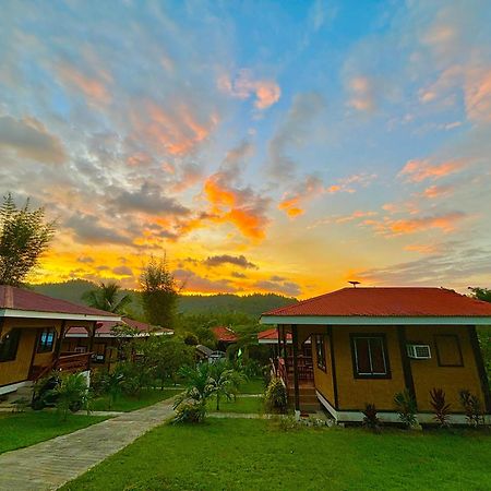 Luzville Transient House - Port Barton Itaytay Екстериор снимка